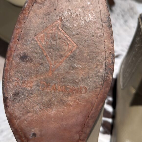 Red Diamond Leather Chelsea Boot Beige Size 28 A11 - Picture 9 of 11